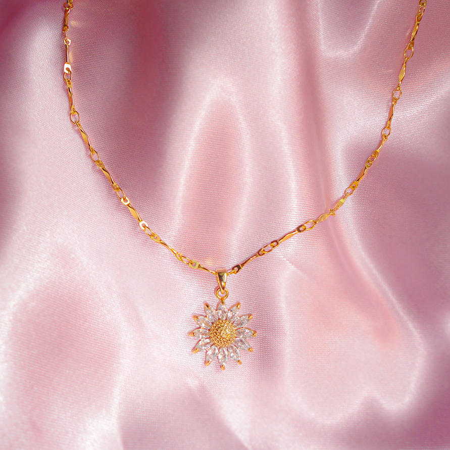 Flora Necklace