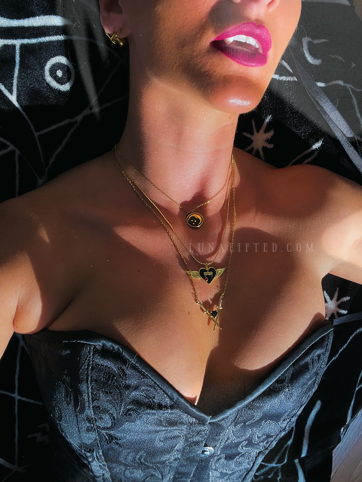 Vampira Necklace