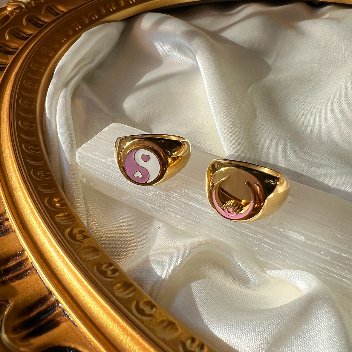 Luna Signet Ring