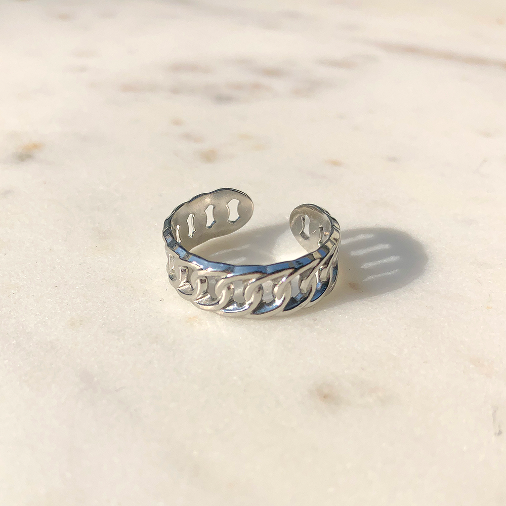 Hera Ring