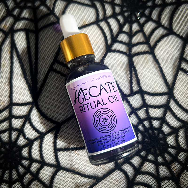 Hecate Oil